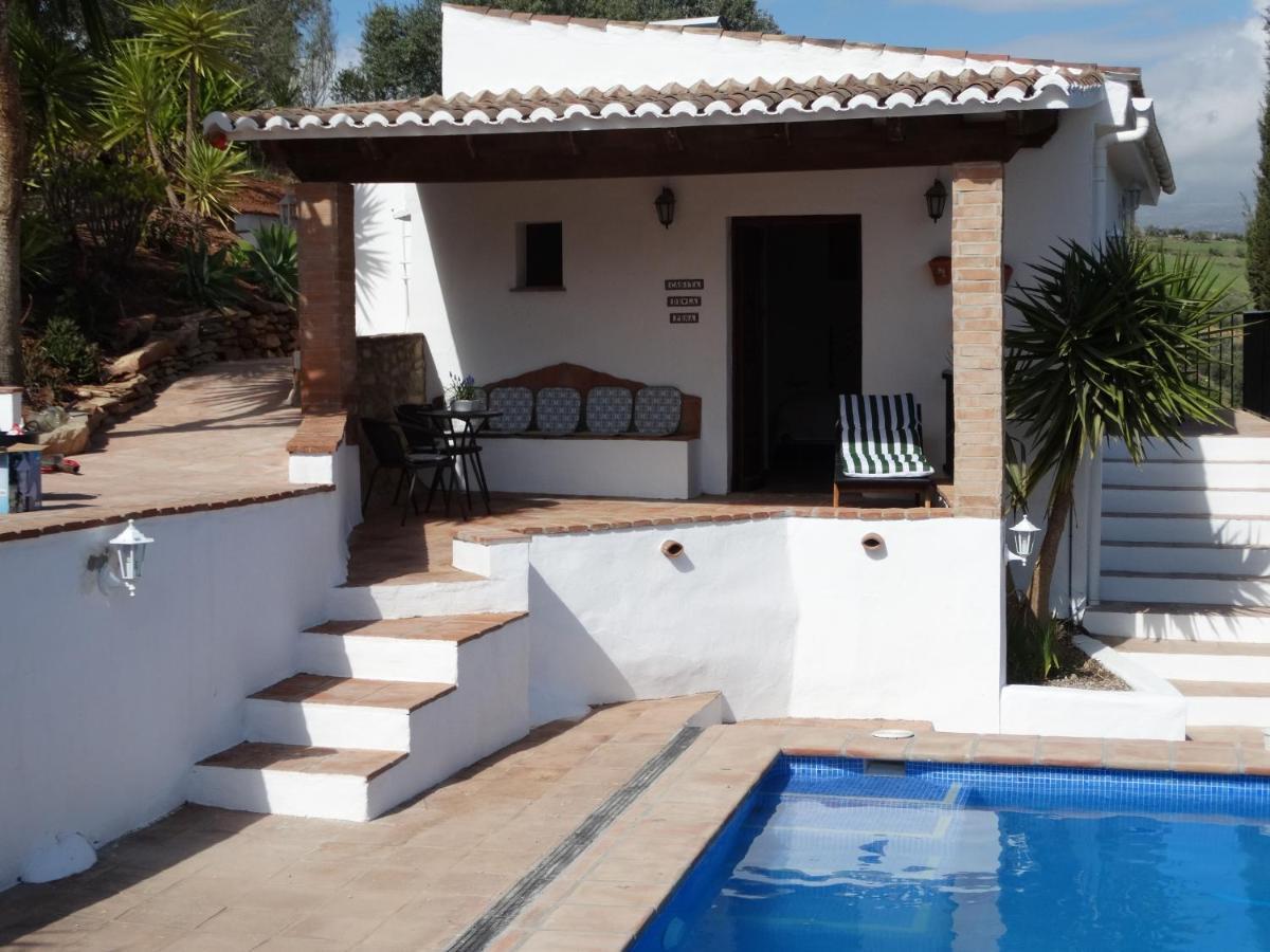 B&B Cortijo Loma Leon Cutar Екстериор снимка